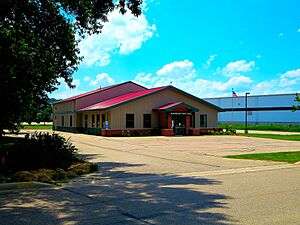 Mazomanie Town Hall - panoramio (1)