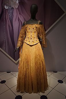 Star Wars and the Power of Costume July 2018 59 (Padmé Amidala's meadow picnic dress from Episode II)