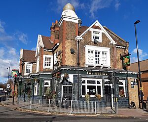 The Beehive pub, Brentford, 2024