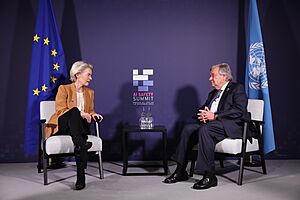 Ursula von der Leyen & António Guterres, Bletchley Park (2023) (01)