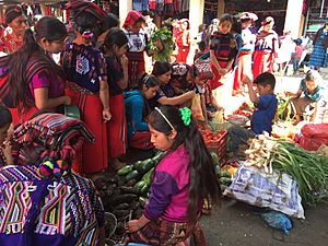 Weekly market at Chajul