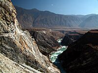 Yangzi River - by Peter Morgan