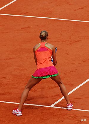 Arantxa Rus colourful