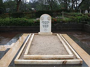 Baden Powell grave1