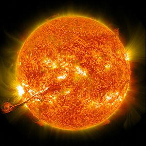 coronal mass ejection erupts on the sun, 31 august 2012