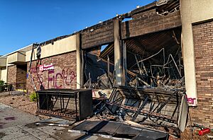 Fire Damage at U.S. Bank in Minneapolis (50783541497)