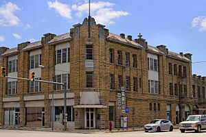 Fort richardson hotel
