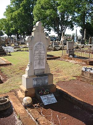 Headstone, Drayton and Toowoomba Cemetery, 2003