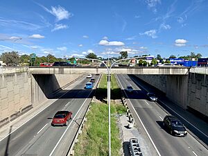 Ipswich Motorway looking west at Oxley Road roundabout, Oxley, Queensland