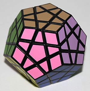 Megaminx solved cubemeister com