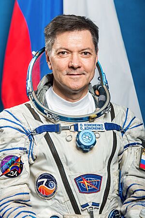 Oleg Kononenko Official Portrait (jsc2023e052791).jpg