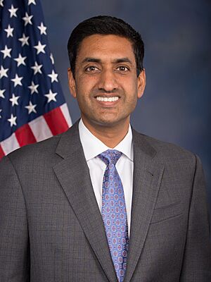 Ro Khanna, official portrait, 115th Congress (3x4).jpg