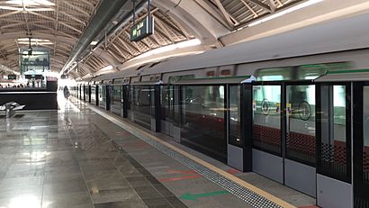 SMRT Siemens C651 train at Joo Koon MRT Station, Singapore - 20160418-02.jpg