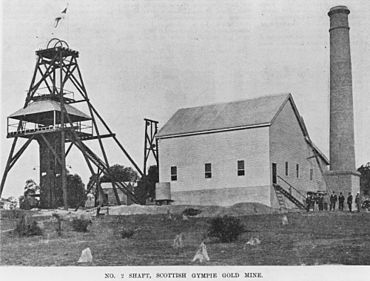 StateLibQld 2 15966 Scottish Gympie Gold Mine, No. 2 shaft, 1900.jpg