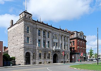 Taunton City Hall front.jpg
