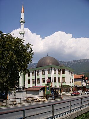 New mosque in Turbe