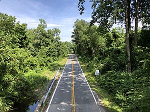 2022-06-21 15 56 07 View north along Maryland State Route 303 (Tappers Corner Road) from an abandoned railroad overpass just north of Maryland State Route 309 (Cordova Road) in Cordova, Talbot County, Maryland