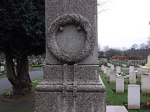 Cenotaph, Richmond Cemetery (07)