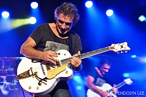 Cold Chisel-70 (6949063894).jpg