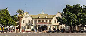 Estación de ferrocarril, Windhoek, Namibia, 2018-08-04, DD 13