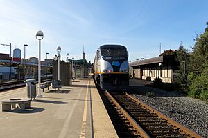Northbound Capitol Corridor train at Richmond station, April 2018