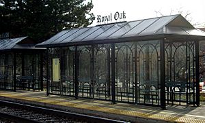 Royal Oak train platform