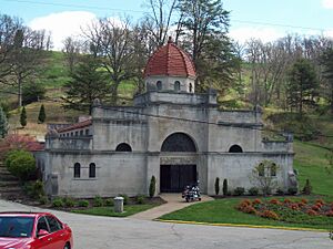 Spring Hill Mausoleum Apr 09