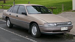 1988 Holden Calais (VN) sedan (2015-07-14) 01