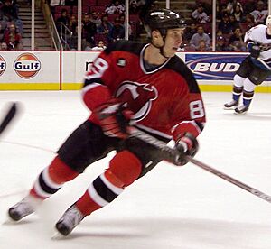 Alexander Mogilny with Devils on Dec 28 2005.jpg
