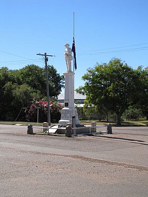 Aramac War Memorial from south-west, 2011.jpg