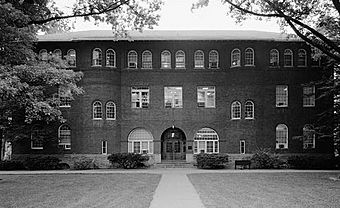 Berea College, Lincoln Hall, Berea College, Berea (Madison County, Kentucky).jpg