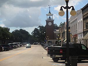 Glimpse of downtown Georgetown, SC IMG 4516