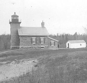 Grand Island North Lighthouse.jpg