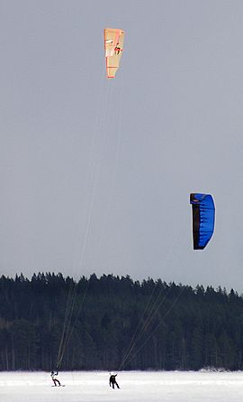Kite skiing in Kuopio Finland 2005