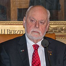 Nobel Laureates 7327 (30647283454)