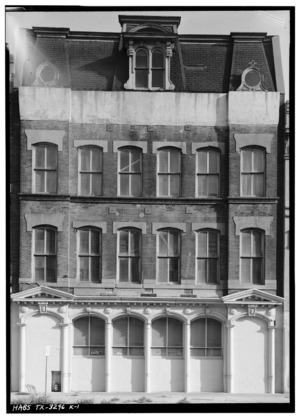 PRINCIPAL (NORTH) SIDE - Strand Historic District, Merchants Mutual Insurance Company Building, 2317-2319 Strand, Galveston, Galveston County, TX HABS TEX,84-GALV,38K-1