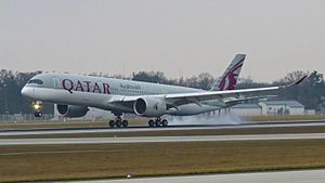 Qatar Airways Airbus A350-941 A7-ALA (16131486129)