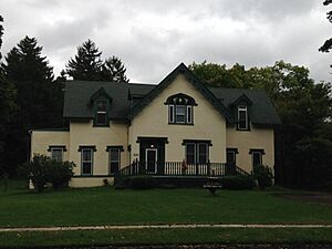 Ring Lardner House 02