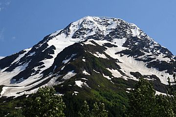 Snowcapped peak along the Upper Winner Creek trail (3823674398).jpg