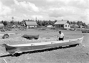 These large canoes are hand hewn from single cedar logs by the Quillayute (Quileute) Indians at La Push. This canoe, nearing (4c29bba37af4487e83b8371c3df96873)