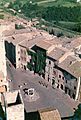 1985 - San Gimignano Piazza della Cisterna