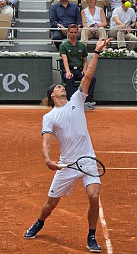 Alexander Zverev 2026 Roland Garros (198) (cropped)