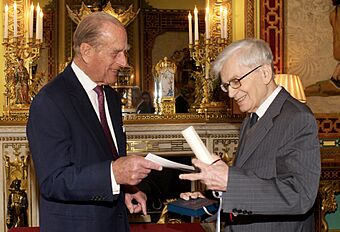 Bernard D'Espagnat receives prize from HRH The Duke of Edinburgh, Buckingham Palace (4440879448).jpg