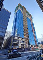 Building under construction on Broadway.jpg