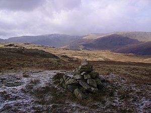 Cairn, Hare Shaw - geograph.org.uk - 719972