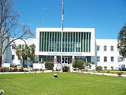 Former Okaloosa County courthouse in March 2008 (replaced in 2018)