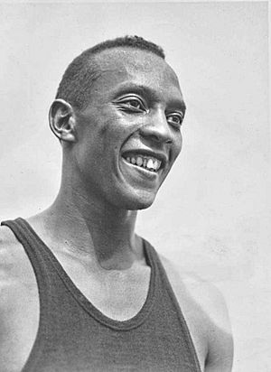 Jesse Owens 1936.jpg