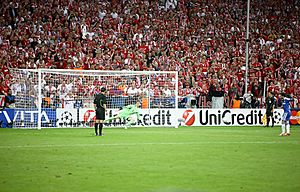 Juan Mata Manuel Neuer penalty kick Champions League Final 2012