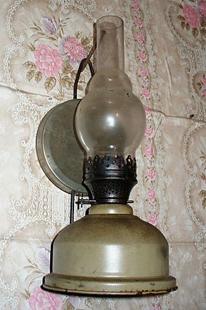 Kerosene-lamp-01