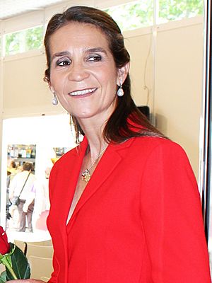 L’infante Hélène d’Espagne, duchesse de Lugo en 2011 (cropped).jpg